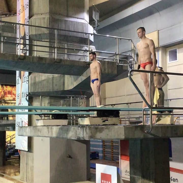 デービッド・ボウディアのインスタグラム：「Excited to compete next to this guy @steele_johnson Sunday for our international debut on 3m Synchro 🔥」