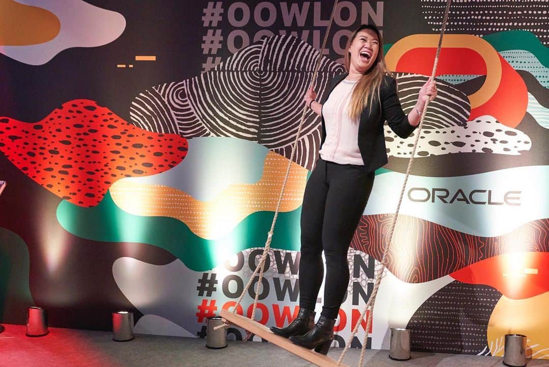 Oracle Corp. （オラクル）さんのインスタグラム写真 - (Oracle Corp. （オラクル）Instagram)「That’s a wrap on #OOWLON! Every transformative change has a beginning, and it requires people and technology to put in the work. Thank you for joining us on your journey! Tell us about your favorite #OOWLON moment below👇🏽 Next stop: #OOWSIN!」2月14日 6時12分 - oracle