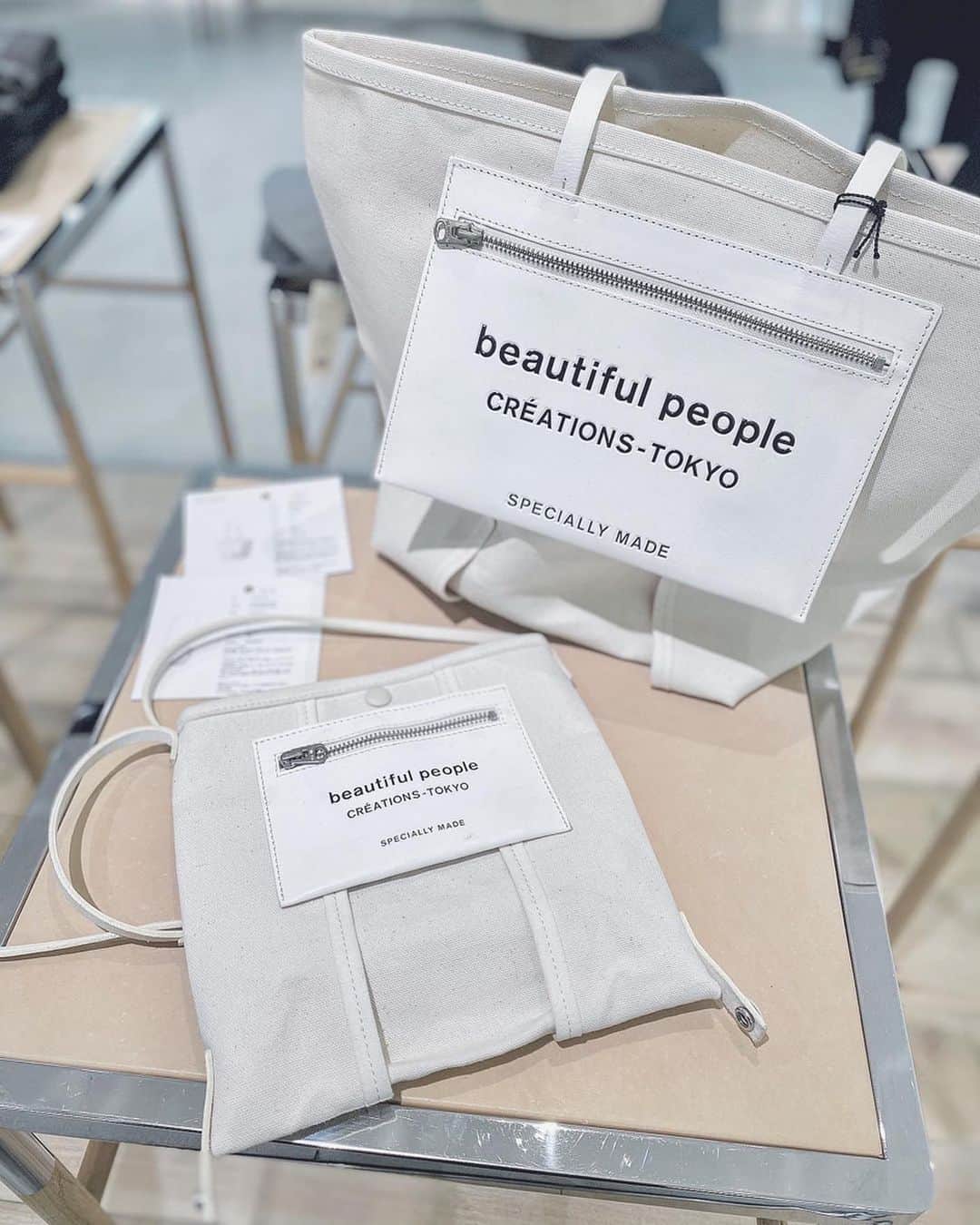 のインスタグラム：「@beautifulpeople_officialsite  2020SS EXHIBITION🌿 #beautifulpeople」
