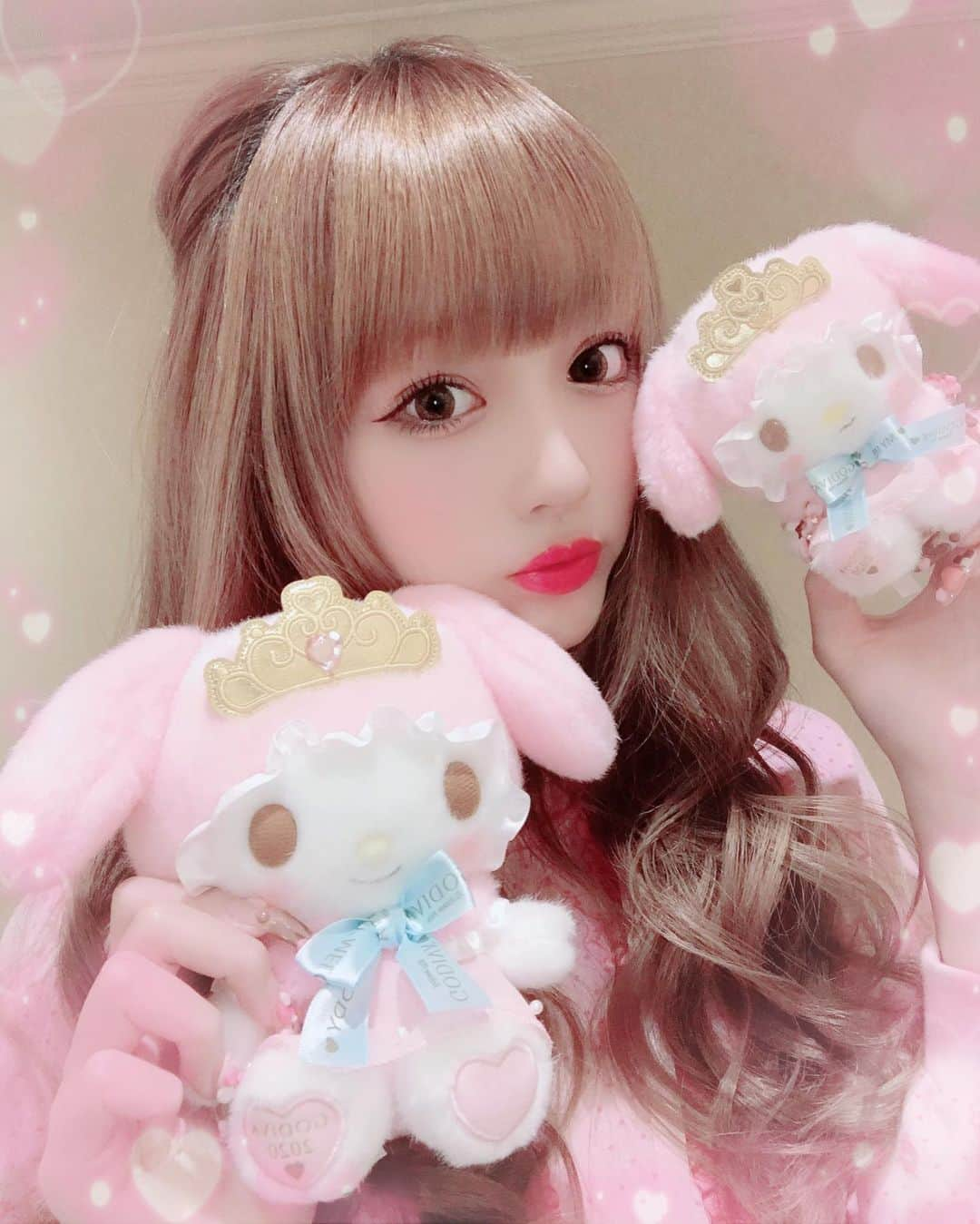 あかりさんのインスタグラム写真 - (あかりInstagram)「🎀👑はっぴーばれんたいん👑🎀 💭 💭 #あかちゃむとめろたん #まいめろ #めろたん #マイメロ #マイメロバレンタイン #バレンタイン2020 #ばれんたいん #サンリオバレンタイン #ゴディバコラボ #godivaコラボ #godiva #マイメロGODIVA #godivaマイメロディ #mymelody #mymelody2020 #マイメロかわいい #マイメロゴディバ #GODIVAMYMELODY #godiva2020」2月14日 6時55分 - akachamxx