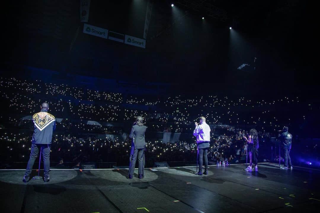 ペンタトニックスさんのインスタグラム写真 - (ペンタトニックスInstagram)「We’re thrilled to be bringing #PTXTheWorldTour to NEW ZEALAND & AUSTRALIA for our next few shows! First up is Auckland, NZ tomorrow night! Find out where else we’re going at ptxofficial.com/tour.」2月14日 7時14分 - ptxofficial