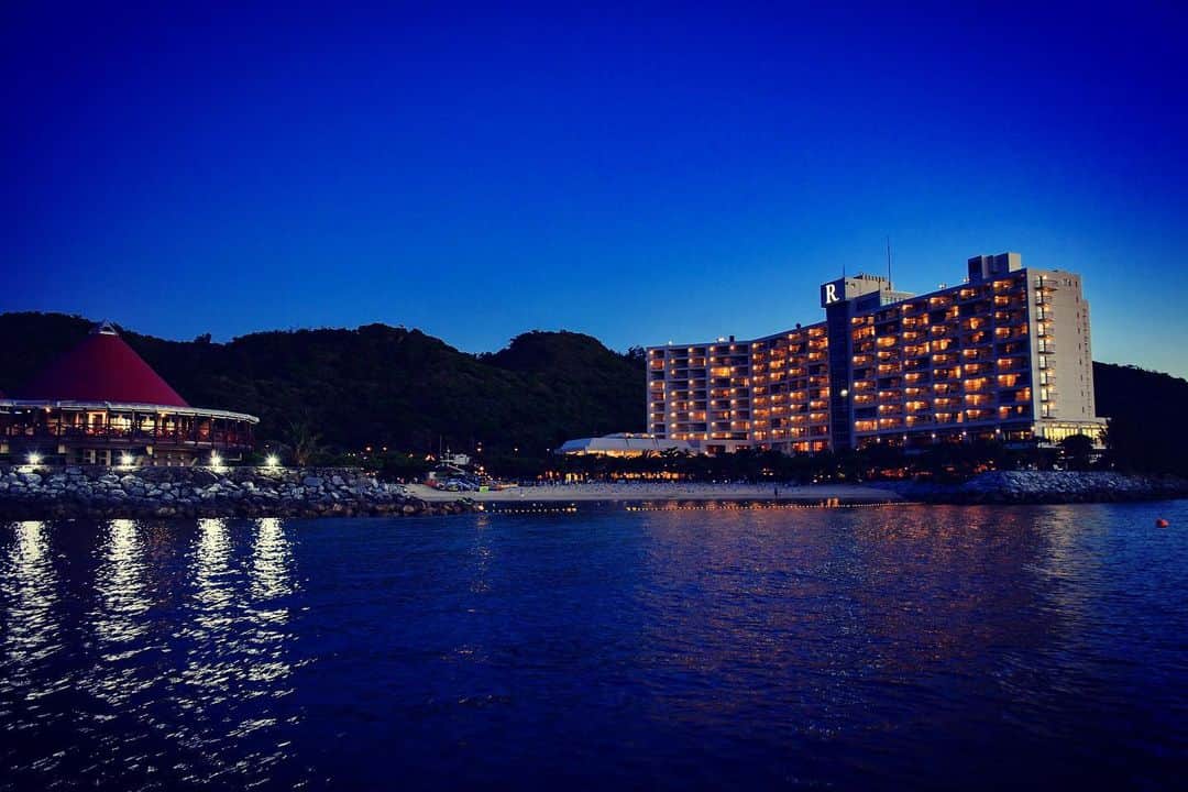 【公式】ルネッサンスリゾートオキナワのインスタグラム：「. #沖縄 #リゾート #ホテル #ルネッサンスリゾートオキナワ #okinawa #resort #hotel #renaissanceokinawaresort #renhotels」