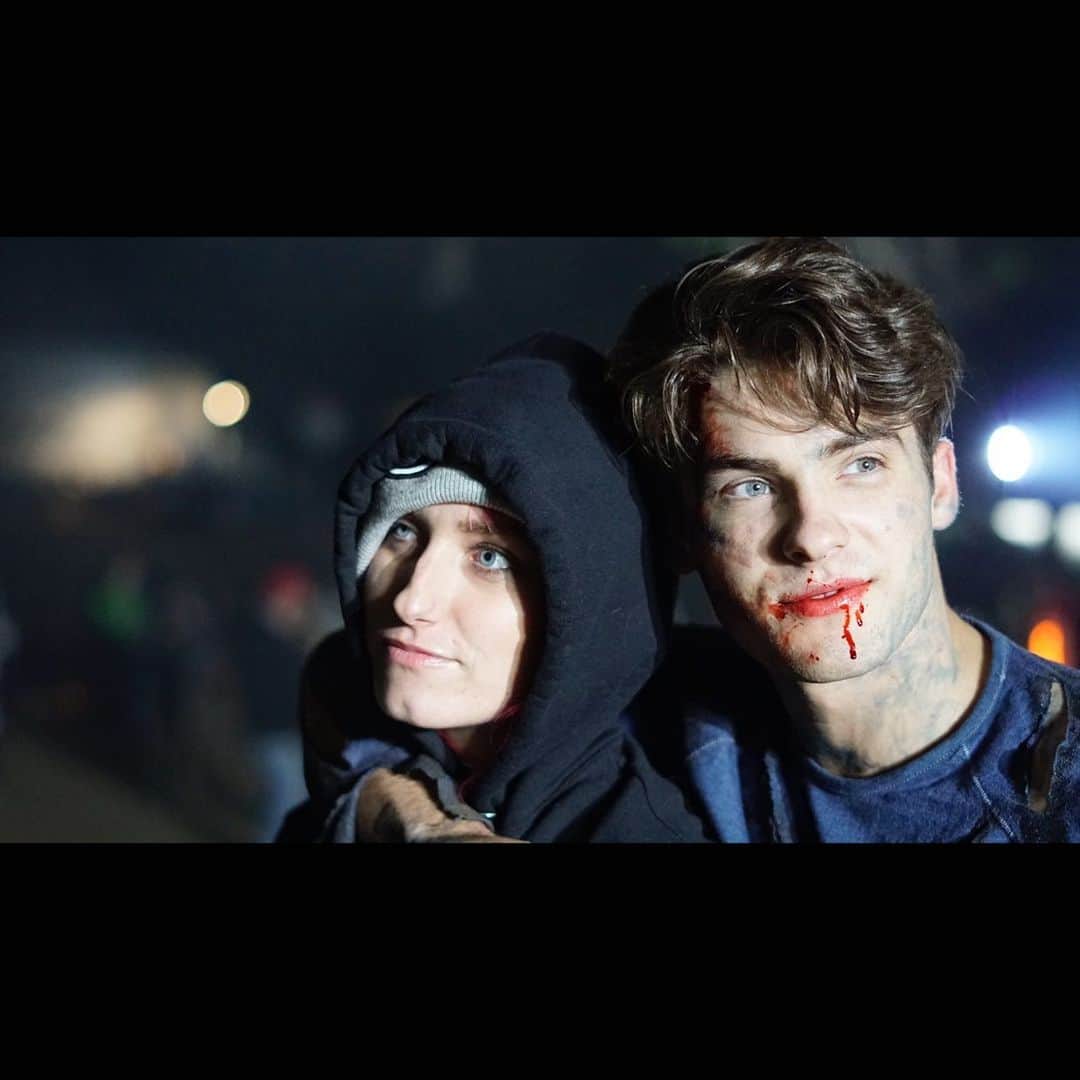 コディ・クリスチャンのインスタグラム：「szn 6 teen wolf throwback with the amazing @carleighherbert that made all our dirt, blood, and horror expectations a reality. She also made us pretty too. She’s da best.」
