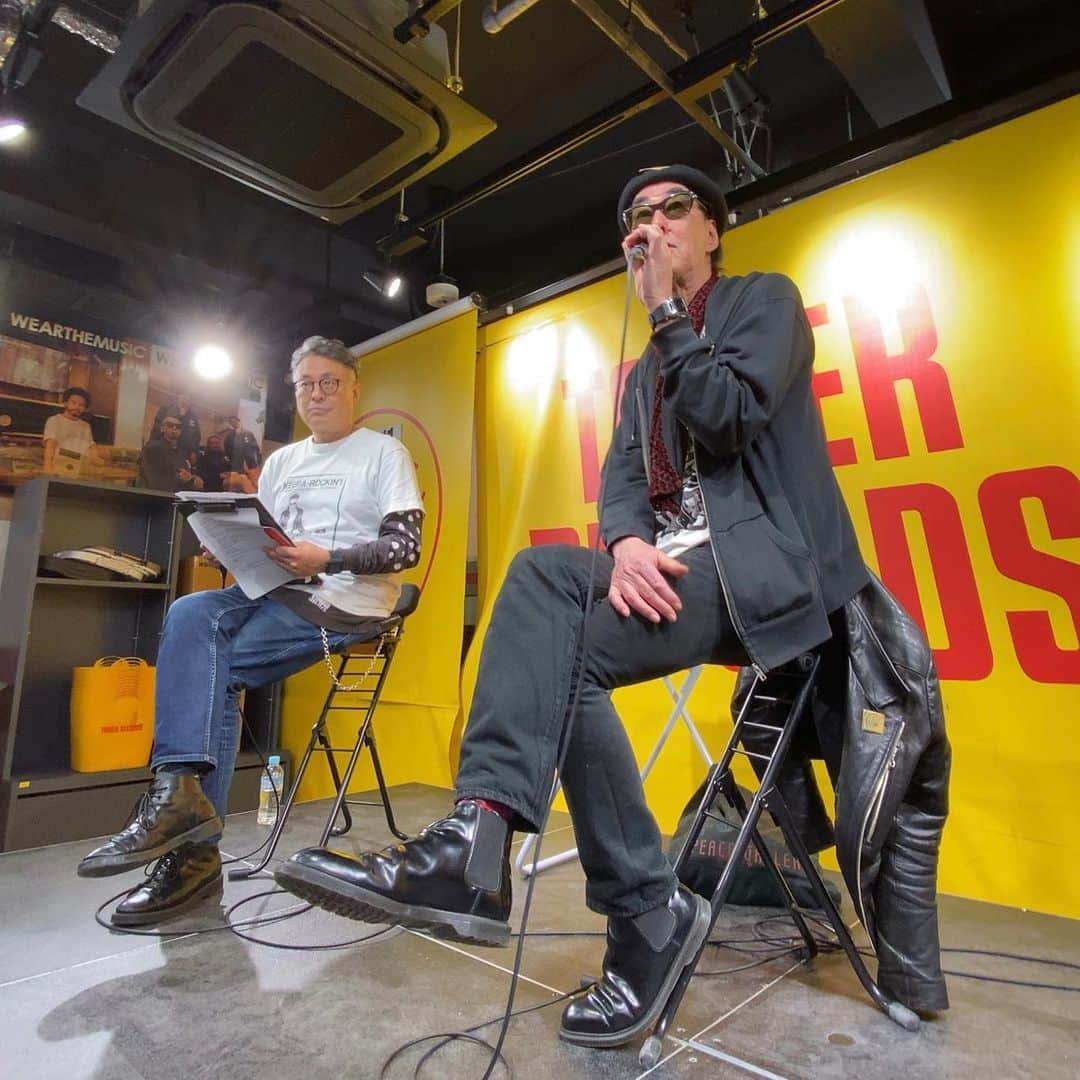栗田善太郎のインスタグラム：「昨夜のタワレコパルコ店での鮎川誠さんとのトークショー！45分程になりました。来週のCROSS FM MUSIC AMPでOAもさせて頂きます！！ #シナロケ #鮎川誠 #CROSSFM」