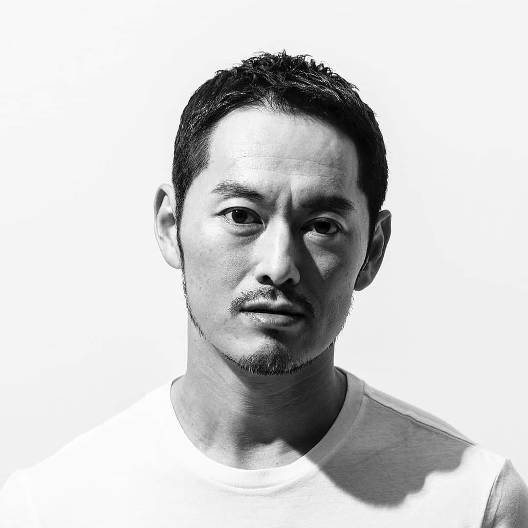 般若さんのインスタグラム写真 - (般若Instagram)「始まるよおおお！  ラッパー・般若のオフィシャルファンサイトです。 何が起こるかわからない！？ファンとの集まりをメインとしたフィジカルな企画を中心に、情報発信していきます。  般若のオフィシャルファンサイト「来れたら来て」第一次会員募集開始！ （募集期間 2/15 12:00～3/14 12:00） ・第1・2週「お悩み相談室」般若があなたのお悩みに、時にマジメに、時に不真面目にお答えします。 ・第3週「毎年厄年日々大殺界」何が出るか予測不可能、様々な動画をアップします。 ・第4週「来れたら来て」飲み会、釣り、チャリンコなどなど・・・テーマを決めたミーティングを実際に告知して集合する、というフィジカルの場です。般若と実際にリンクするチャンス！  他にも会員ならではの特典あります（※参加特典は変更の可能性あり）。 ・お申し込みにはFensiアカウントと同一のお名前のFacebookアカウントが必要です。 　両方をご登録・ご用意いただいてから当該グループへの申請を行ってください。 ・お申し込みの承認につきましては4月1日以降を予定しております。従って、課金･決済開始も4月1日からになります。 ・4月1日以前の承認可否のお問い合わせには応じられませんので、あらかじめご了承ください。 ↓↓↓↓↓↓↓↓↓↓↓ https://hannyaofficial.fensi.plus ※2/15 12:00より登録ページが開きます。」2月14日 19時48分 - hannyaofficial