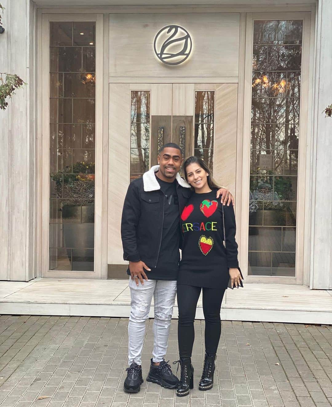 マウコム・フィリペ・シウヴァ・デ・オリヴェイラのインスタグラム：「Happy Valentine’s Day ❤️ Love u @leeticiapereira_」