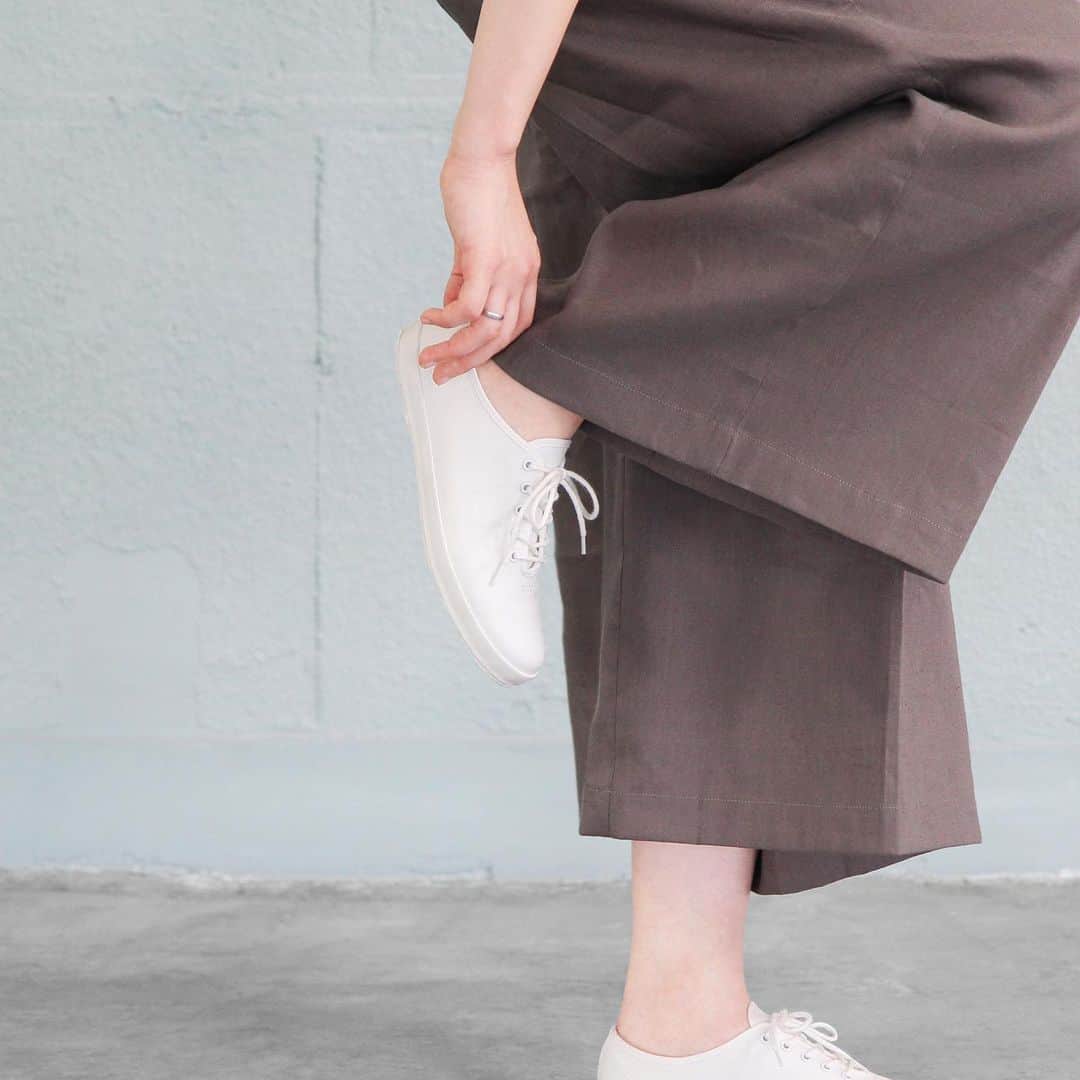 MOONSTARのインスタグラム：「LITE UBAL / WHITE  #moonstarshoes #finevulcanized #liteubal #madeinkurume」