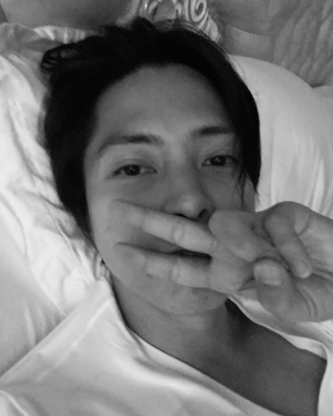 山下智久さんのインスタグラム写真 - (山下智久Instagram)「おやすみなさい⭐  Good night」2月14日 12時04分 - tomo.y9