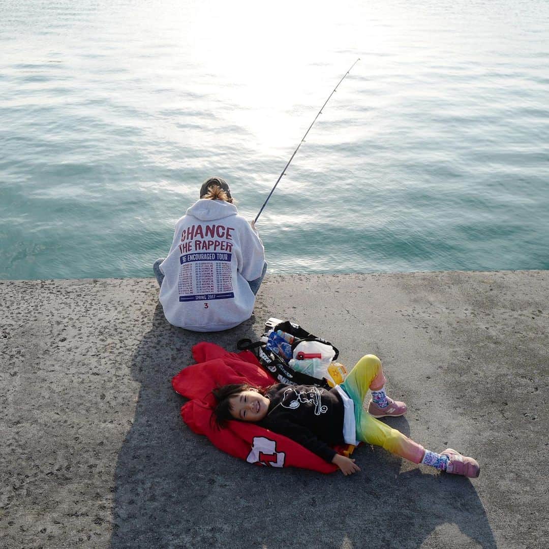 のインスタグラム：「😉」