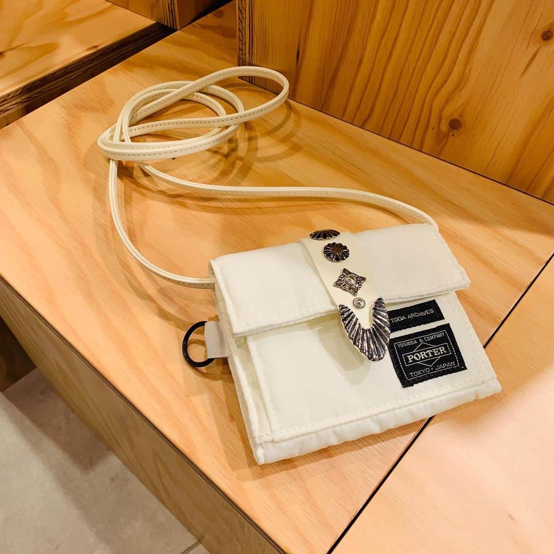 のインスタグラム：「TOGA PULLA X PORTER RE-INFORMATION Until 2/18 At 3F Cotocoto Stage 31 #Hankyu #HANKYUMODE #umedahankyu #阪急うめだ本店 #うめだ阪急 #阪急百貨店 #osaka #umeda #mode #togapulla #porter #トーガプルラ #PORTERコラボ商品先行販売」