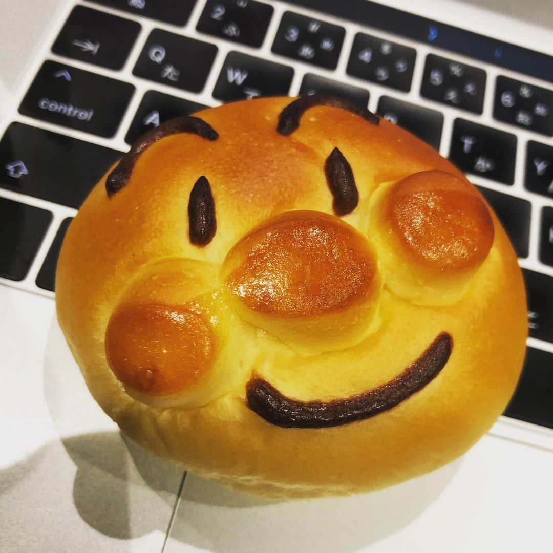 亀田誠治のインスタグラム：「笑福！😊いただきま〜す！」