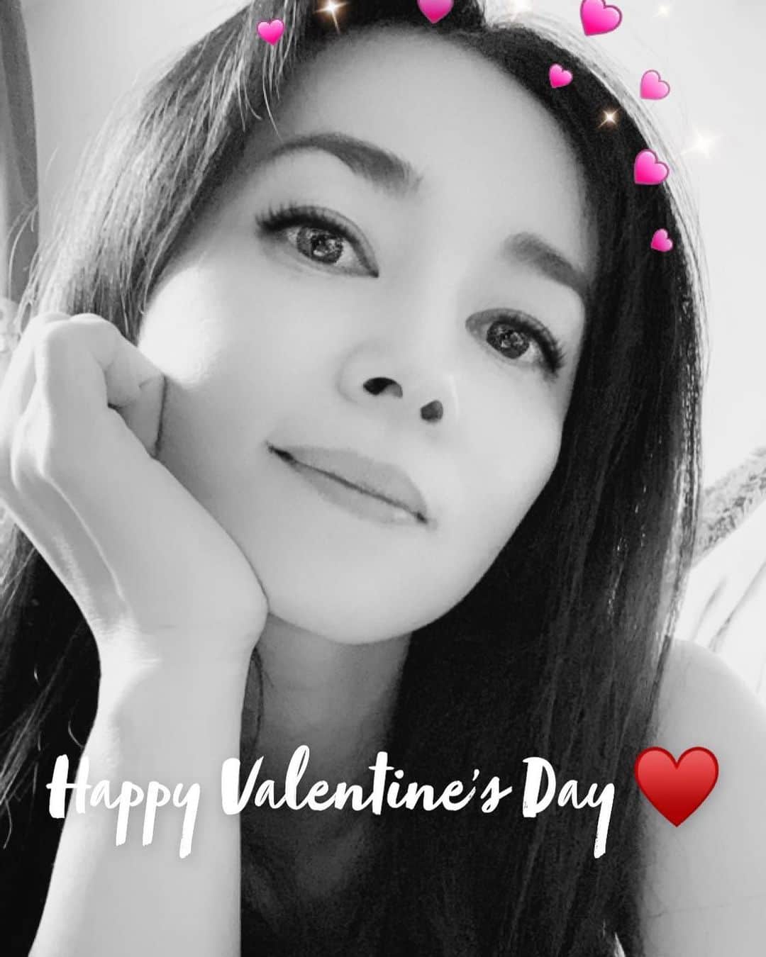 朝岡実嶺さんのインスタグラム写真 - (朝岡実嶺Instagram)「Happy Valentine’s Day♥️♥️♥️ #selfie  #snapchatfilter」2月14日 13時46分 - mirei_asaoka