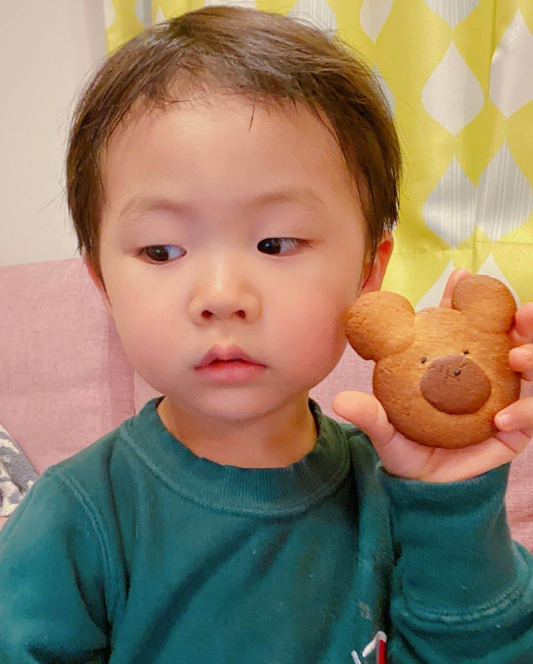 あやなんさんのインスタグラム写真 - (あやなんInstagram)「可愛いくまクッキー焼きました🐻❤ あと生チョコ〜！！！」2月14日 13時47分 - ayachan_0619