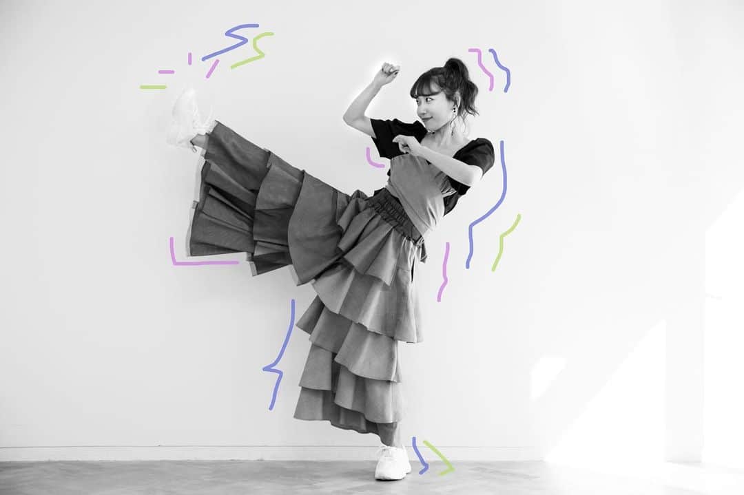辻詩音のインスタグラム：「勇敢であれ👸🏰 #辻詩音 #music #singersongwriter #セーラームーン」