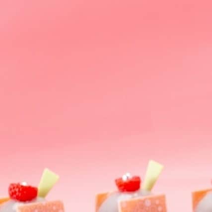 The St. Regis Osakaさんのインスタグラム写真 - (The St. Regis OsakaInstagram)「. 手間をかけて 贅沢に作り込んだ苺スイーツで ご褒美タイムを。 ㅤㅤㅤㅤㅤㅤㅤㅤㅤㅤㅤㅤㅤ Indulge in the most intricate and sumptuous strawberry sweets known to man. ㅤㅤㅤㅤㅤㅤㅤㅤㅤㅤㅤㅤㅤ ㅤㅤㅤㅤㅤㅤㅤㅤㅤㅤㅤㅤㅤ #StRegis #LiveExquisite #MarriottBonvoy #stregisosaka #osaka #osakaevent #wine #luxuryhotel #visitjapan #japantravel #osakahotel #osakaluxury #stregishotels #japanhotels #sweets #osakasweets #valentines #strawberry #sweetsbuffet #strawberrybuffet」2月14日 15時39分 - stregisosaka