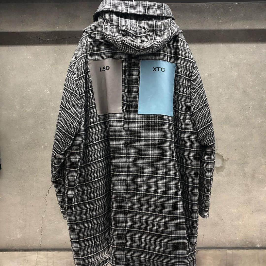 RINKAN渋谷店さんのインスタグラム写真 - (RINKAN渋谷店Instagram)「【New Arrival】 《rafsimons 》 "Striped Padded Parka" 18AW... ㅤㅤㅤㅤㅤㅤㅤㅤㅤㅤㅤㅤㅤㅤㅤㅤㅤㅤㅤㅤㅤㅤ ㅤㅤㅤㅤㅤㅤㅤㅤㅤㅤㅤㅤㅤㅤㅤㅤㅤㅤㅤㅤㅤㅤ #rinkan #rafsimons  ㅤㅤㅤㅤㅤㅤㅤㅤㅤㅤ ㅤㅤㅤㅤㅤㅤㅤㅤㅤㅤㅤㅤㅤㅤㅤㅤㅤㅤㅤㅤㅤㅤ You can pay with wechat or paypal. We will send item  overseas after pay. I wait DM. ㅤㅤㅤㅤㅤㅤㅤㅤㅤㅤㅤㅤㅤㅤㅤㅤㅤㅤㅤㅤㅤㅤ 您可以通过微信或贝宝付款。 付款后我们将把物品寄到海外。 我等DM。 ㅤㅤㅤㅤㅤㅤㅤㅤㅤㅤㅤㅤㅤㅤㅤㅤㅤㅤㅤㅤㅤㅤ  สำหรับรายละเอียดและรายการที่ระบุไว้ สนใจกรุณาติดต่อทางDM หรือส่งข้อความมาได้ครับ ขอบคุณครับ ㅤㅤㅤㅤㅤㅤㅤㅤㅤㅤㅤㅤ ※お買取も行っております。 We can buy your items. ㅤㅤㅤㅤㅤㅤㅤㅤㅤㅤㅤㅤㅤㅤㅤㅤㅤㅤㅤㅤㅤㅤ  Please contact us by DM 📩 ㅤㅤㅤㅤㅤㅤㅤㅤㅤㅤㅤㅤㅤㅤㅤㅤㅤㅤㅤㅤㅤㅤ ㅤㅤㅤㅤㅤㅤㅤㅤㅤㅤㅤㅤㅤㅤㅤㅤㅤㅤㅤㅤㅤㅤ ㅤㅤㅤㅤㅤㅤㅤㅤㅤㅤㅤㅤㅤㅤㅤㅤㅤㅤㅤㅤㅤㅤ 〈RINKAN SHIBUYA〉 1-12-16, JINNAN, SHIBUYA-KU, TOKYO TEL：03-5458-3050 LINE ID：rinkanshibuya Opening hour：13:00-21:00」2月14日 21時06分 - rinkan_shibuya