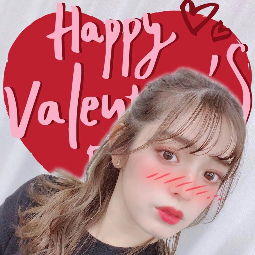 矢作穂香さんのインスタグラム写真 - (矢作穂香Instagram)「Happy Valentine's Day🍫💕 研音Messageにてバレンタインデー特別企画、応募受付中☺︎ 今日のストーリーからHPへGo!!🥰」2月14日 16時17分 - honoka_yahagi