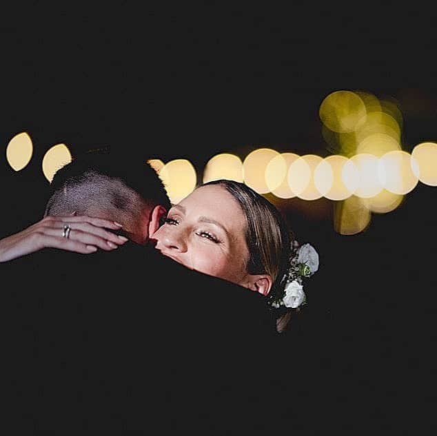 ミケーレ・カンポレーゼのインスタグラム：「Buon San Valentino a te che hai reso la mia vita molto di più ❤️ @racheletiberti #Love#SanValentino#amore#Famiglia#moglie」