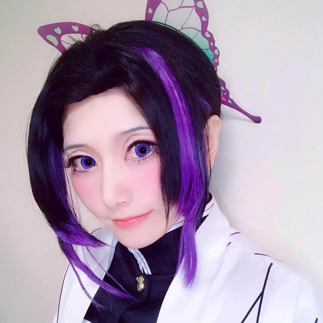 鷹村アオイのインスタグラム：「. 鬼滅の刃  胡蝶しのぶさん。  娘の衣装を試しに着てみました。  #コスプレ　#コスプレイヤー #鬼滅の刃コスプレ #胡蝶しのぶコスプレ #胡蝶しのぶ #cosplay #cosplayer #kochoushinobu #demonslayer」