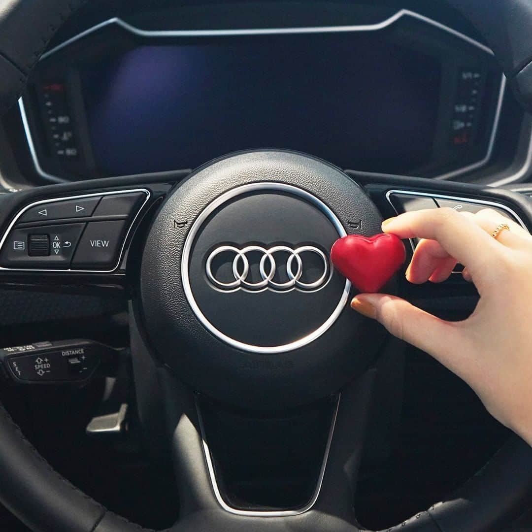 Audi Japan Sales / アウディジャパン販売さんのインスタグラム写真 - (Audi Japan Sales / アウディジャパン販売Instagram)「Happy Valentine's Day! 大切なあの人を乗せて、ちょっぴり特別な1日を。  #AJS では、Audi A1やAudi A3などAudiの愛されコンパクトモデルに期間限定の購入サポートをご用意した「Audi Compact Luxury Fair」今週末まで開催中！ @audi.japan.sales  #Audi #AudiA1 #A1 #MyAudi #Audistyle #car #アウディ #バレンタイン #車 #愛車 #外車 #ドイツ車 #車好き #車好きな人と繋がりたい #アウディ女子 #車好き男子」2月14日 18時00分 - audi.japan.sales