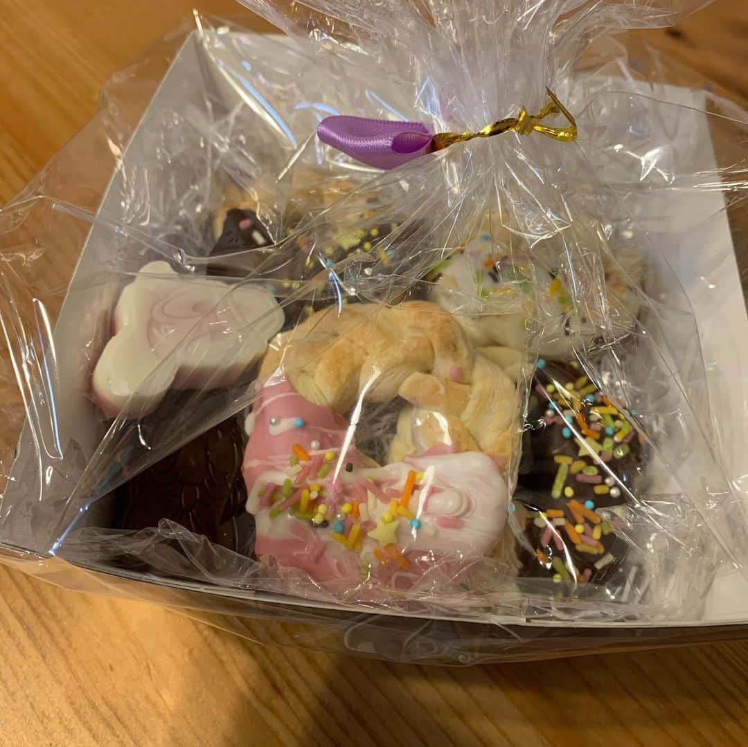 のインスタグラム：「#娘からの初手作りバレンタイン^ ^ #生地を三つ編みにしたみたい＾＾上手です^_^ #ありがとう♡ #成長が楽しいです！！ #コバショー  #古林将太  #懐かしい写真 #ザスパ草津 #笑っちゃう」