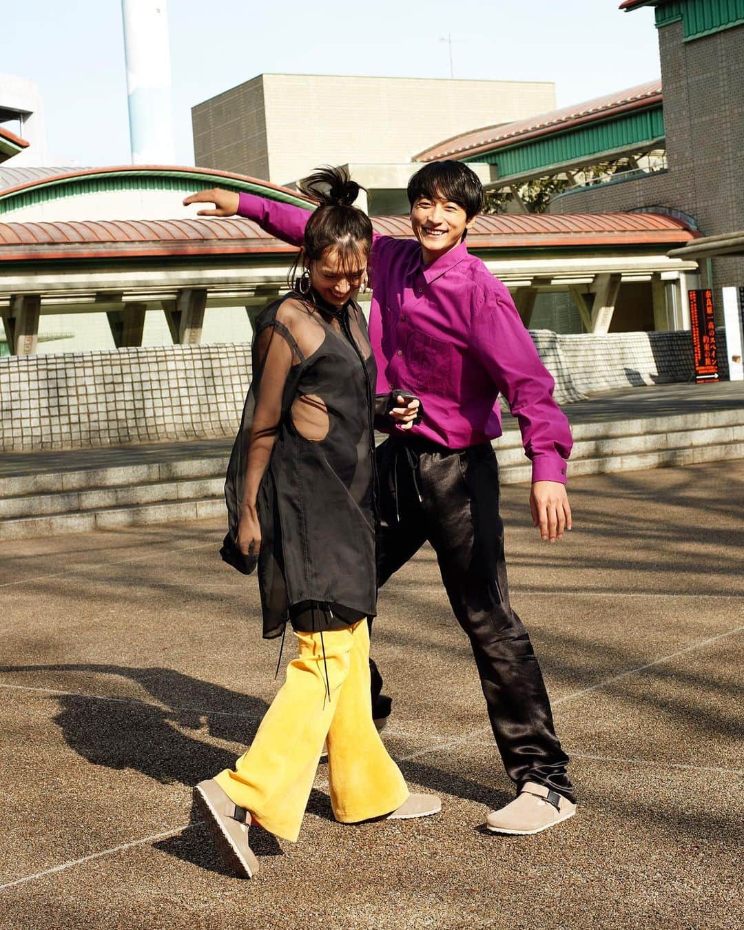 NYLON JAPANさんのインスタグラム写真 - (NYLON JAPANInstagram)「世界で愛されるドイツ発シューズブランド『 #BIRKENSTOCK ／ #ビルケンシュトック 』の新作がNYLONに到着。春の装いと共にビルケンのフットウェアを楽しむ俳優の #小関裕太 とモデルの #モーガン茉愛羅 @malaciel をチェック♡  2/14（金）より、ビルケンシュトック各店舗でもアザーカットのリーフレットを配付中。 ぜひ店頭に足を運んでみて！ ▶︎https://www.nylon.jp/BIRKENSTOCK  #nylonjapan #nylonjp #nylonguysjapan #spring #fashion #caelumjp」2月14日 18時09分 - nylonjapan