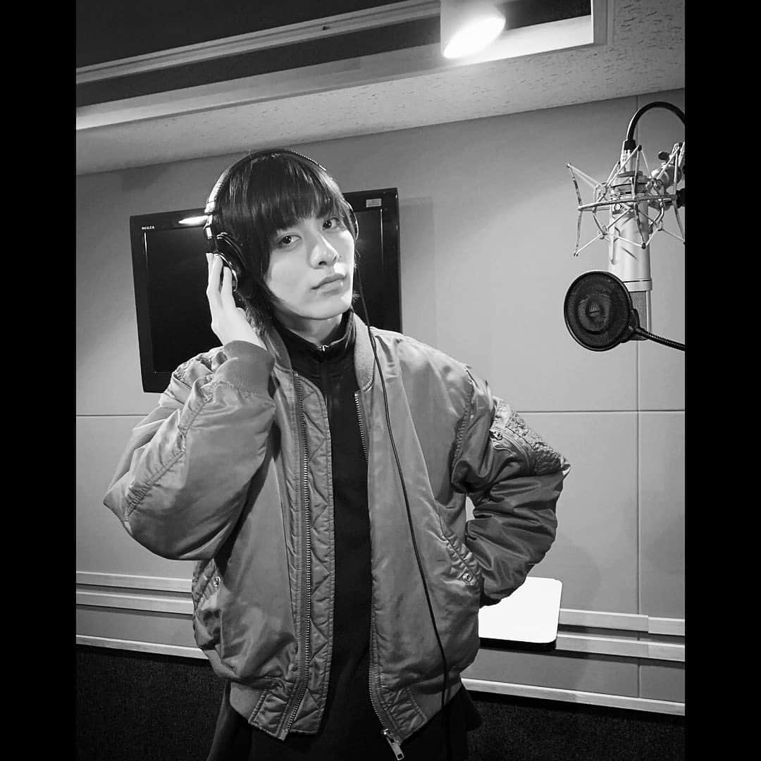 吉田知央さんのインスタグラム写真 - (吉田知央Instagram)「ハッピーバレn.......レコーディング。  #ハッピーレコーディング #イブステ  #僕ここ」2月14日 18時10分 - chihiro__yoshida