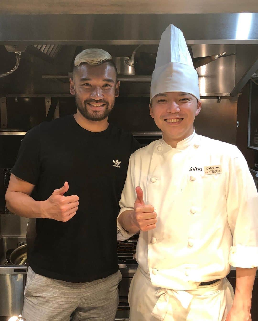 のインスタグラム：「ハッピーバレンタイン🤪 肉ばりうまかった😍  #麻布十番 #備長炭ステーキsakai」