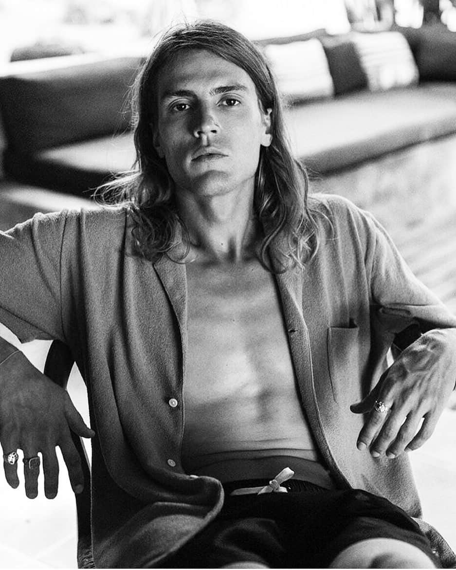 レステロッズのインスタグラム：「Terry Resort shirt. 📷 @niklasnyman #originalneverdies」