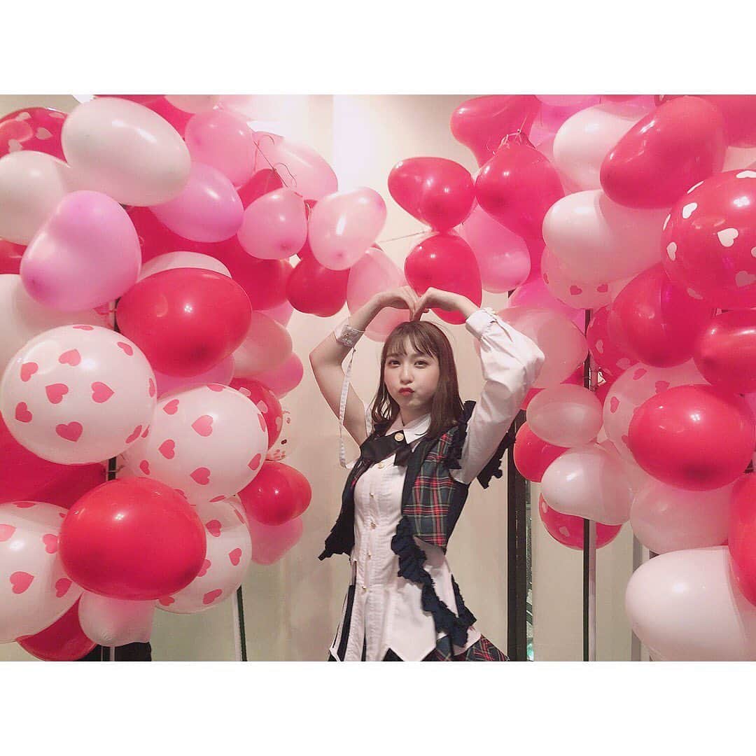 松岡菜摘のインスタグラム：「. . #valentine #🎈」