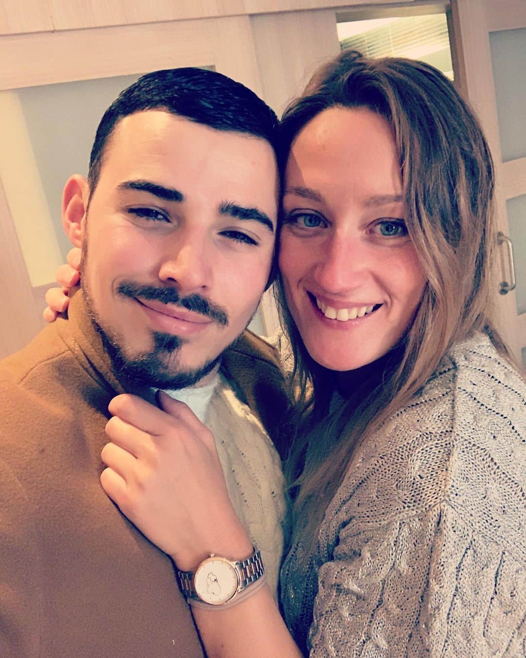 ミレイア・ベルモンテ・ガルシアのインスタグラム：「My Valentine’s! 😍🥰💖❤️ @angelcapel #loveyou #loveyoutothemoonandback」