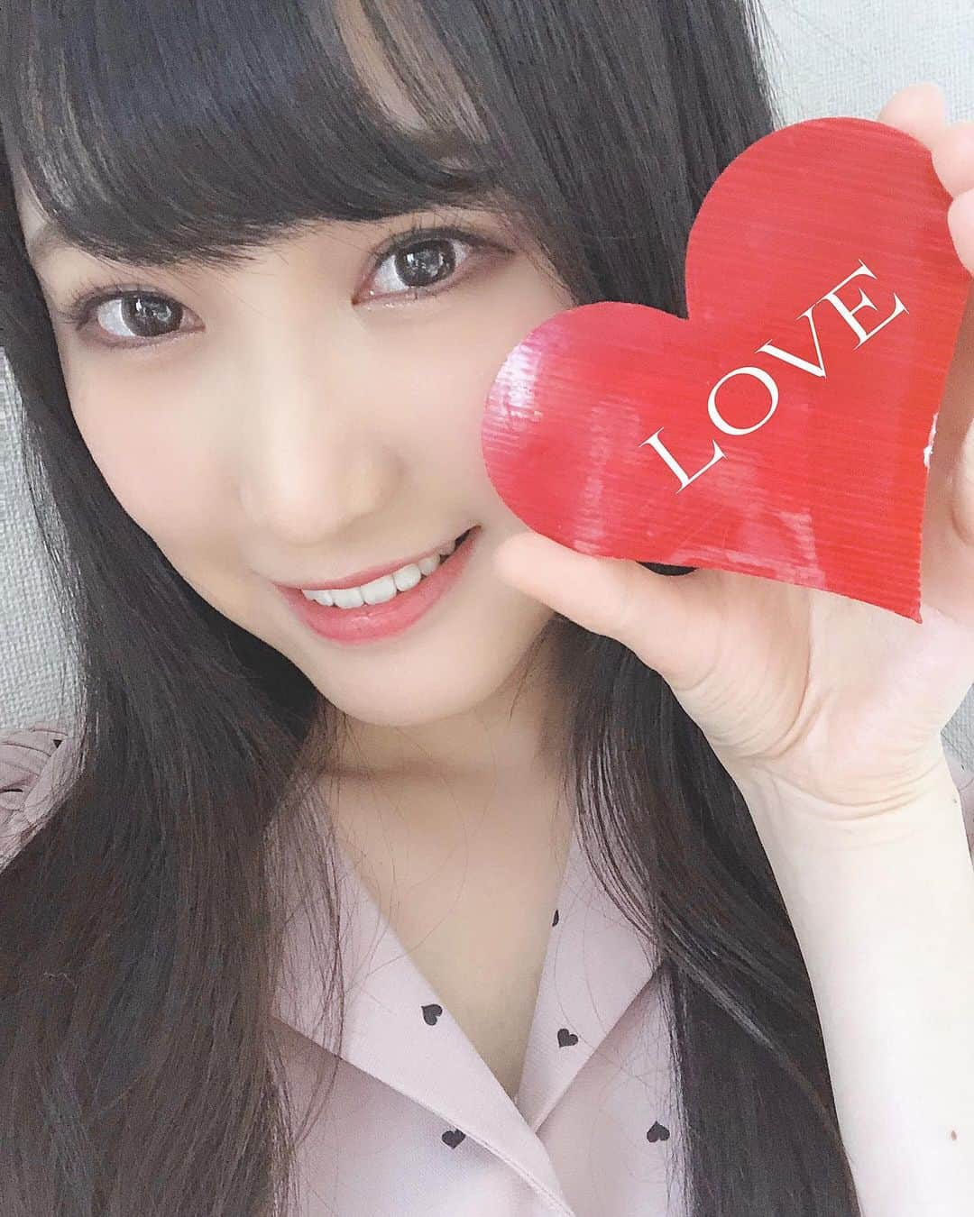 原かれんさんのインスタグラム写真 - (原かれんInstagram)「᯽ Happy Valentine’s Day 💘 . . だいすきだよ♡♡♡ . . . #原かれん #かれんたん #nmb48  #今日は何の日  #バレンタイン #valentine #すき #❤️ #kawaii  #pink #ootd #instagood  #셀카 #selfie #followｍe #あざとい  #instagood #instalike #love #告白 #하트 #핑크 #페션스타그램 #발렌타인데이」2月14日 22時19分 - karen_hara315