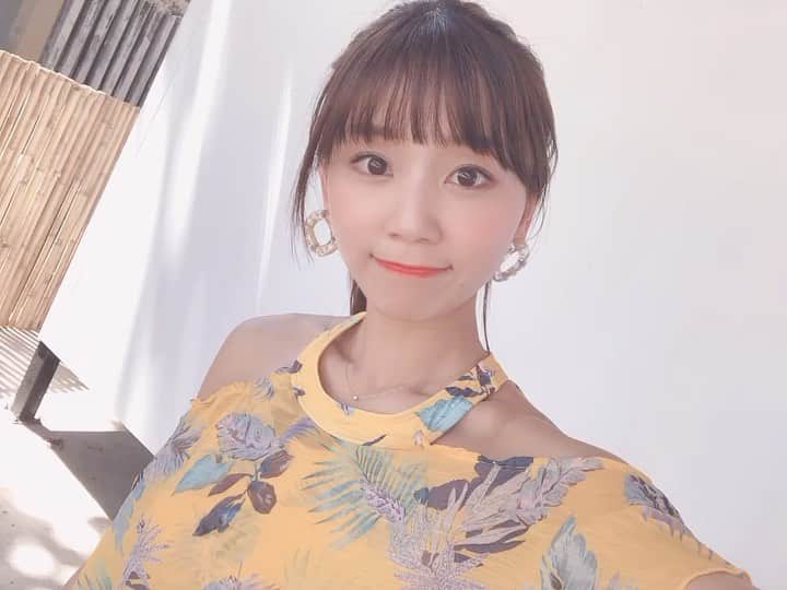 吉川千愛のインスタグラム：「バレンタインデー ですが！サマーなムービーです😋w  #LinQ #吉川千愛 #こんにちあ #あいんちゅ」