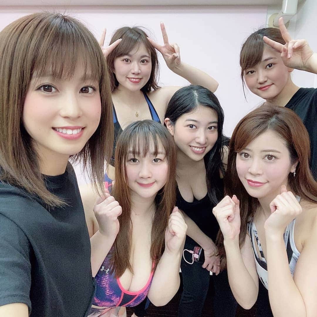 湊みそらのインスタグラム：「#みのトレ 参加させていただきました！ 筋肉痛すごいけど楽しかったです😊💗 ありがとうございました！ またよろしくお願いします🙇‍♀️ . #トレーニング #筋トレ #gravure #japanesegirls」
