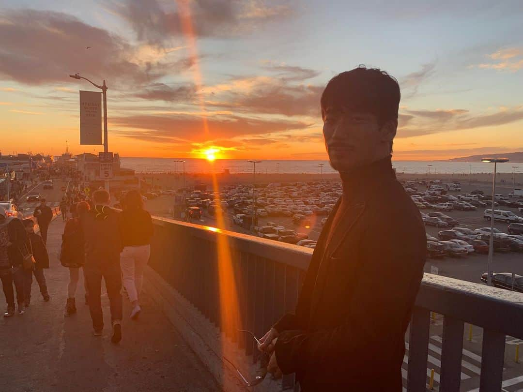 小林直己さんのインスタグラム写真 - (小林直己Instagram)「Kiss the sun.  Happy Valentine's Day🌹  #EXILE #三代目JSOULBROTHERS #三代目JSOULBROTHERSfromEXILETRIBE #三代目JSB #三代目 #3jsb #ldh #小林直己 #NaokiKobayashi #放浪兄弟  #valentine #ばれんタイ #ん」2月14日 22時55分 - naokikobayashi_works