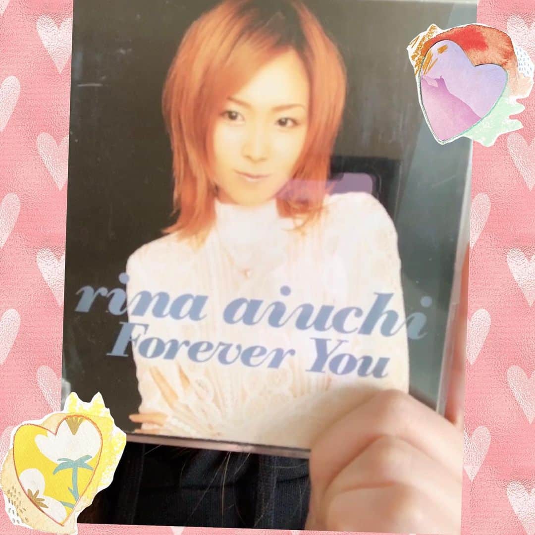 愛内里菜のインスタグラム：「遅くなったけど﻿ ﻿ ハッピーバレンタインやよー❤️🥰﻿ ﻿ いつも応援ありがとう😌🙏❤️﻿ ﻿ TikTokに﻿ 2002年２月14日にリリースした﻿ Forever You 〜永遠に君と〜﻿ アップしたよー🤲💕﻿ ﻿ 見てみてもらえると嬉しいです☺️﻿ ﻿ 垣内倶楽部のハマーがピアノ弾いてくれてるよ☺️﻿ ﻿ ジャケ写　懐かしい🤣﻿ ﻿ ﻿ ✨活動20周年記念✨﻿ YouTube開始！チャンネル登録よろしくね😆﻿ 愛内里菜は「R」であ〜るチャンネル﻿ 「歌ってみた」﻿ https://youtu.be/N97mieWf2eg﻿ ﻿ 「解説編」﻿ https://youtu.be/v1RW058Oubs﻿ ﻿ ﻿ TikTokも開始！フォローよろしくね😆﻿ R_愛内里菜﻿ https://www.tiktok.com/@r_aiuchirina_official﻿ ﻿ #@hama_piano_﻿ ﻿#懐かしい #歌ってみた﻿ #Cover﻿ #弾いてみた﻿ #カラオケ﻿ #ライブ﻿ #愛内里菜 改め#R として #歌手 再始動﻿ #垣内りか #垣内倶楽部 #バンド #バンド名 ﻿ #ライブハウス #ライブ #一体化 #絆 #盛り上がりたい #会いたい﻿ #感謝 #リスタート #アニバーサリー#20周年﻿ #YouTube﻿ #ユーチューバー#TikTok﻿ @kentaroishii1981﻿」