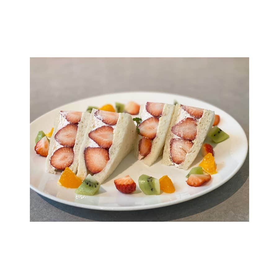 吉田奈央のグルメインスタ