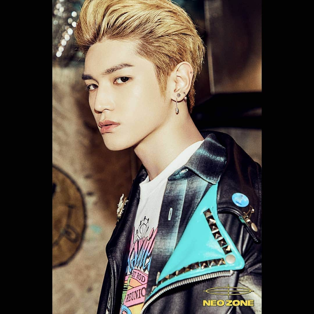 NCT 127さんのインスタグラム写真 - (NCT 127Instagram)「NEO ZONE DISCOVERY 1 :  #TAEYONG  NCT 127 The 2nd Album 〖 NCT 127 Neo Zone 〗  NCT 127 〖 영웅 (英雄; Kick It) 〗 🎬Music Video ➫ 2020 03 05 💿Music Release ➫ 2020 03 06  #NCT127 #NeoZone  #영웅 #英雄 #KickIt  #NCT127_영웅_英雄 #NCT127_KickIt」2月15日 0時00分 - nct127