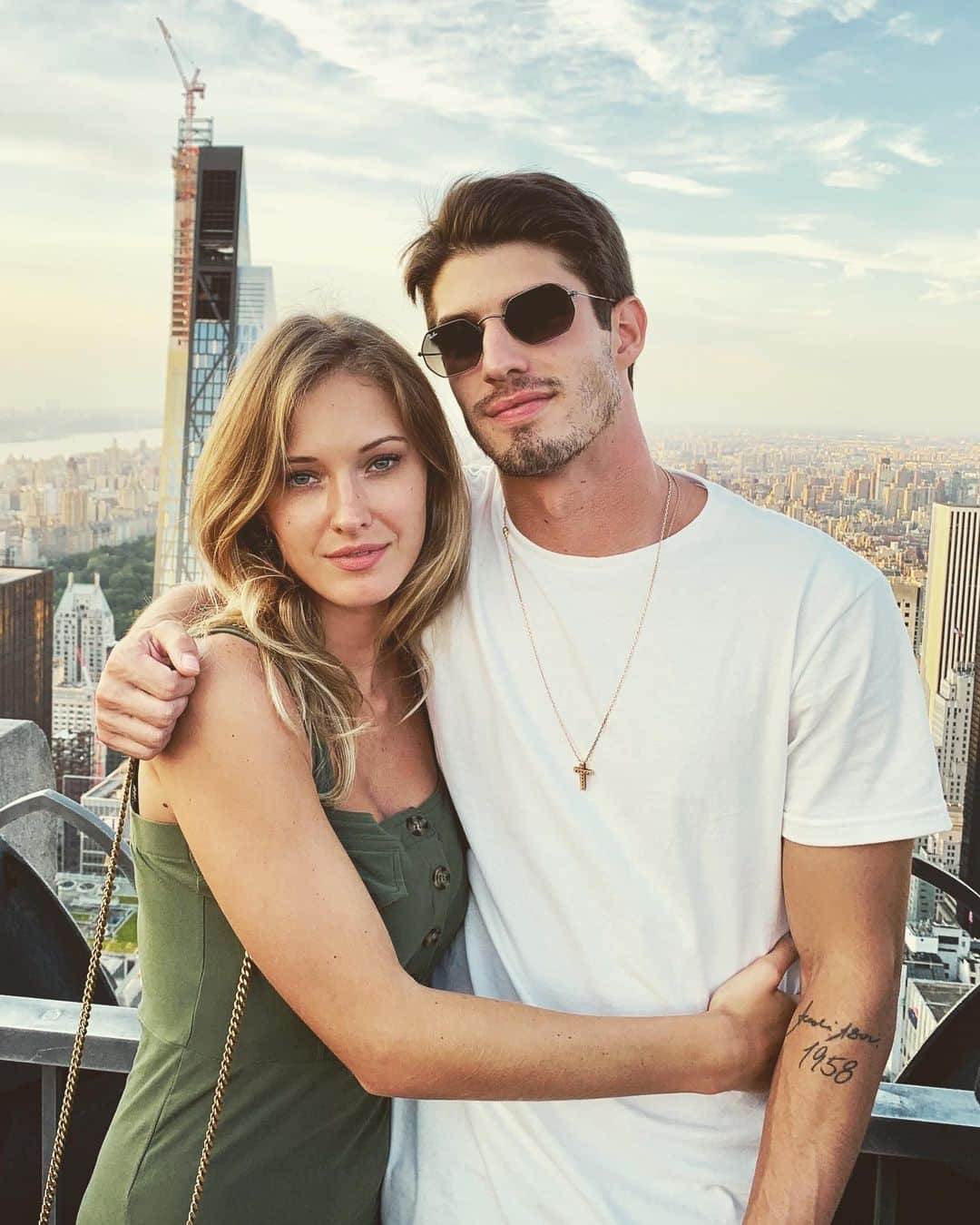 グスタヴォ・ルーカス・ドミンゲス・ピアソンのインスタグラム：「Happy day my Valentine 🥰♥️👨‍👩‍👦」