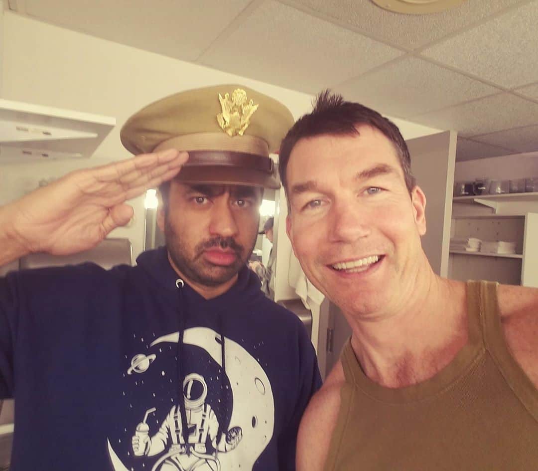 カル・ペンのインスタグラム：「Invading @mrjerryoc’s dressing room post-show! Go see #ASoldiersPlay, incredible performances, very moving piece of theatre!」