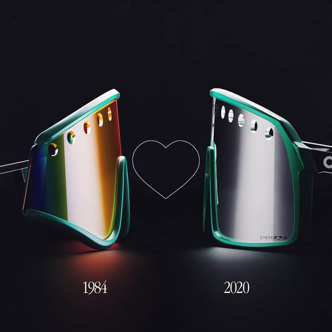 OAKLEYのインスタグラム：「Double tap to spread some love today. ❤#OneObsession」