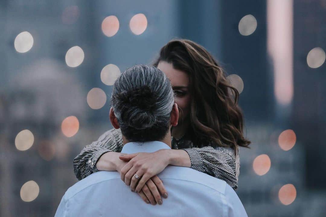 キャサリン・マコーミックのインスタグラム：「@mrjacobpatrick 🤍 - - - Happy Valentine’s Day to everything with a heart and the capacity to love. I hope not only today, but everyday this immense need to connect can be nurtured inside all of us. I don’t think it’s about “finding” someone to connect to and love- I think connection and love are available at every moment if a person is willing to open to the endless opportunity of connection that constantly surrounds us. We are all love in different forms, so for that I celebrate all of us. Whatever season of connection or disconnection you are in... keep going 🤟🏼Go slow, and take time to discover the color of another’s eyes. Presence always unveils love.」