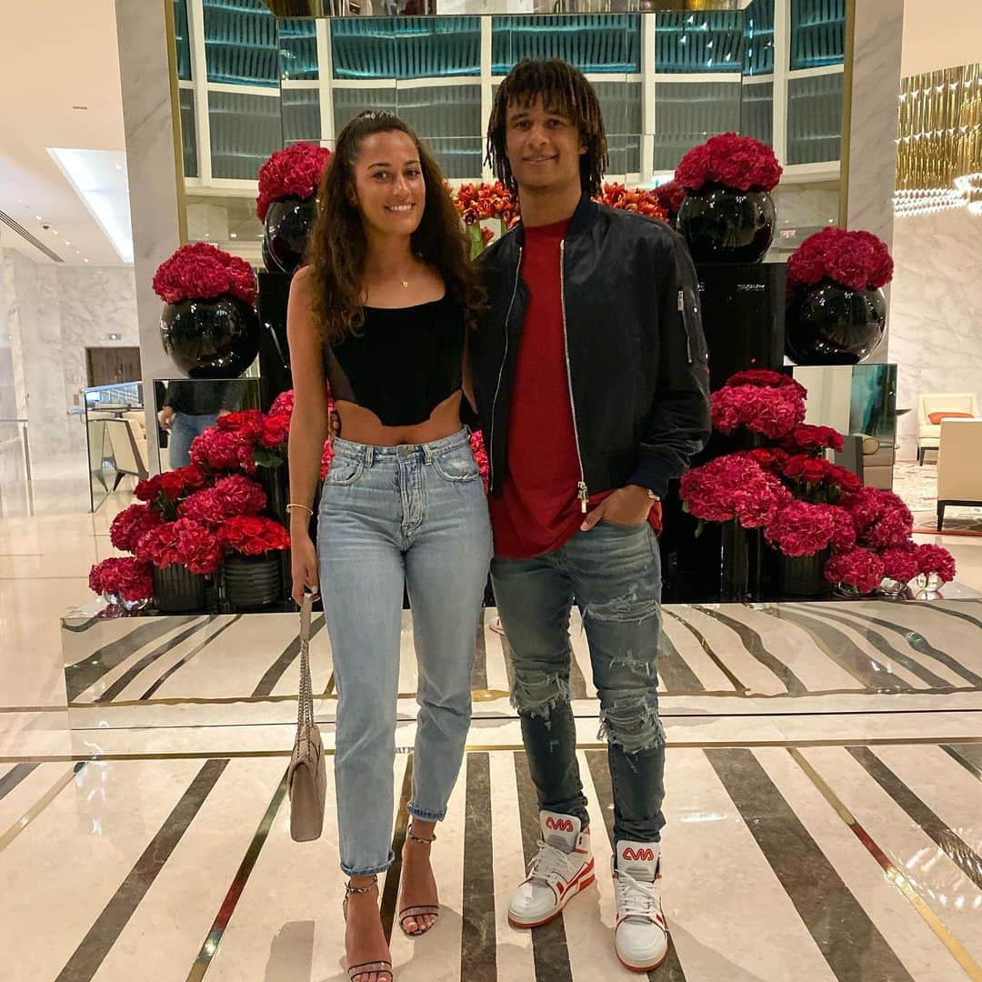 ナタン・アケのインスタグラム：「❤️😊」