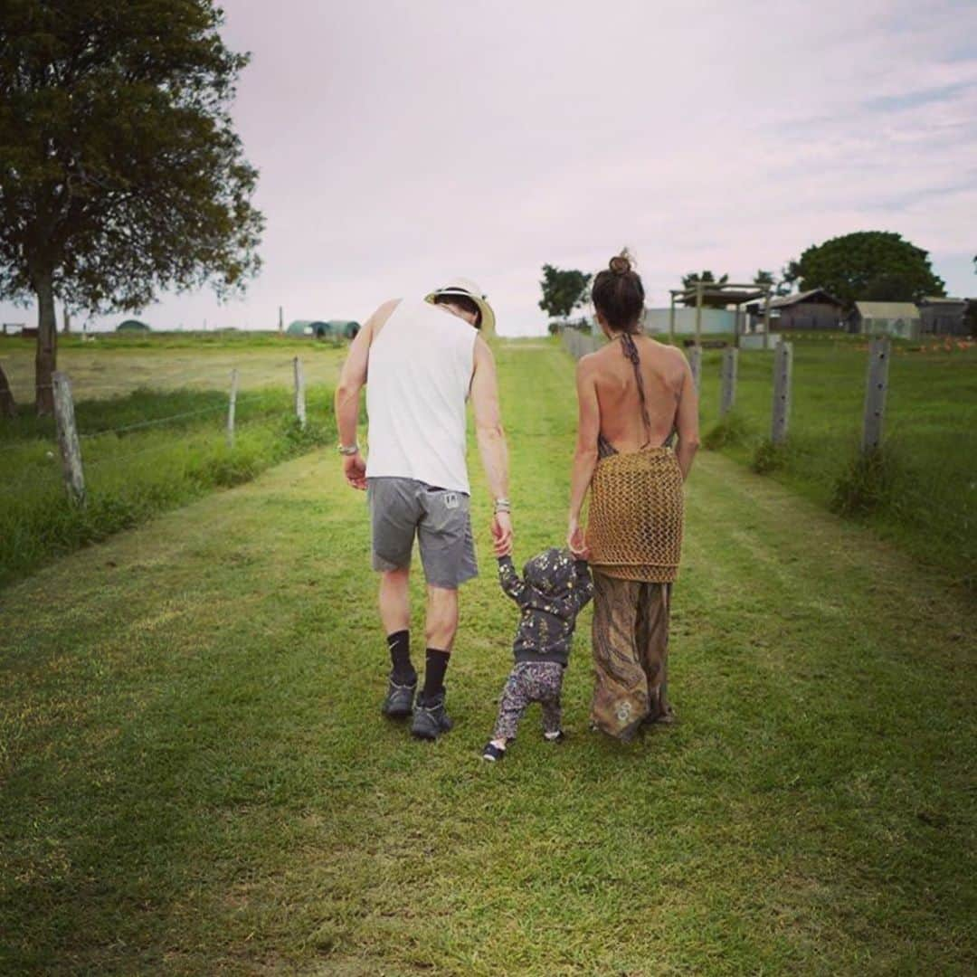 イアン・サマーホルダーさんのインスタグラム写真 - (イアン・サマーホルダーInstagram)「My two forever Valentines... I love you both so very much. Thank you for making the the luckiest guy on the planet... Happy Valentine’s Day ;)」2月15日 15時37分 - iansomerhalder