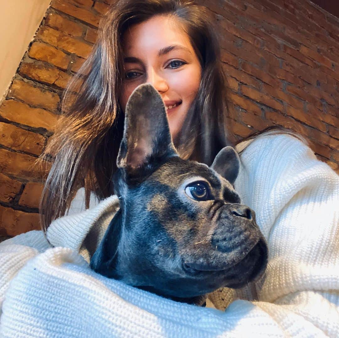 ヴァレリー・カウフマンのインスタグラム：「🐶💗」