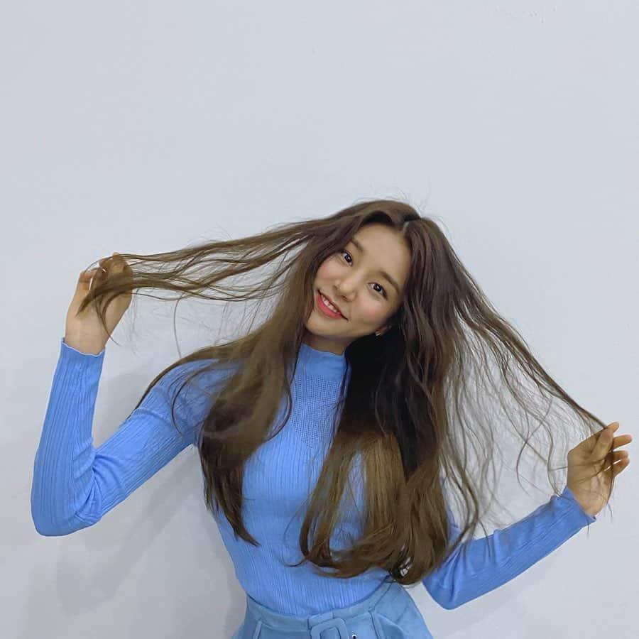 ソルビンさんのインスタグラム写真 - (ソルビンInstagram)「앳스타일 3월호🦋」2月15日 15時07分 - solbin0819