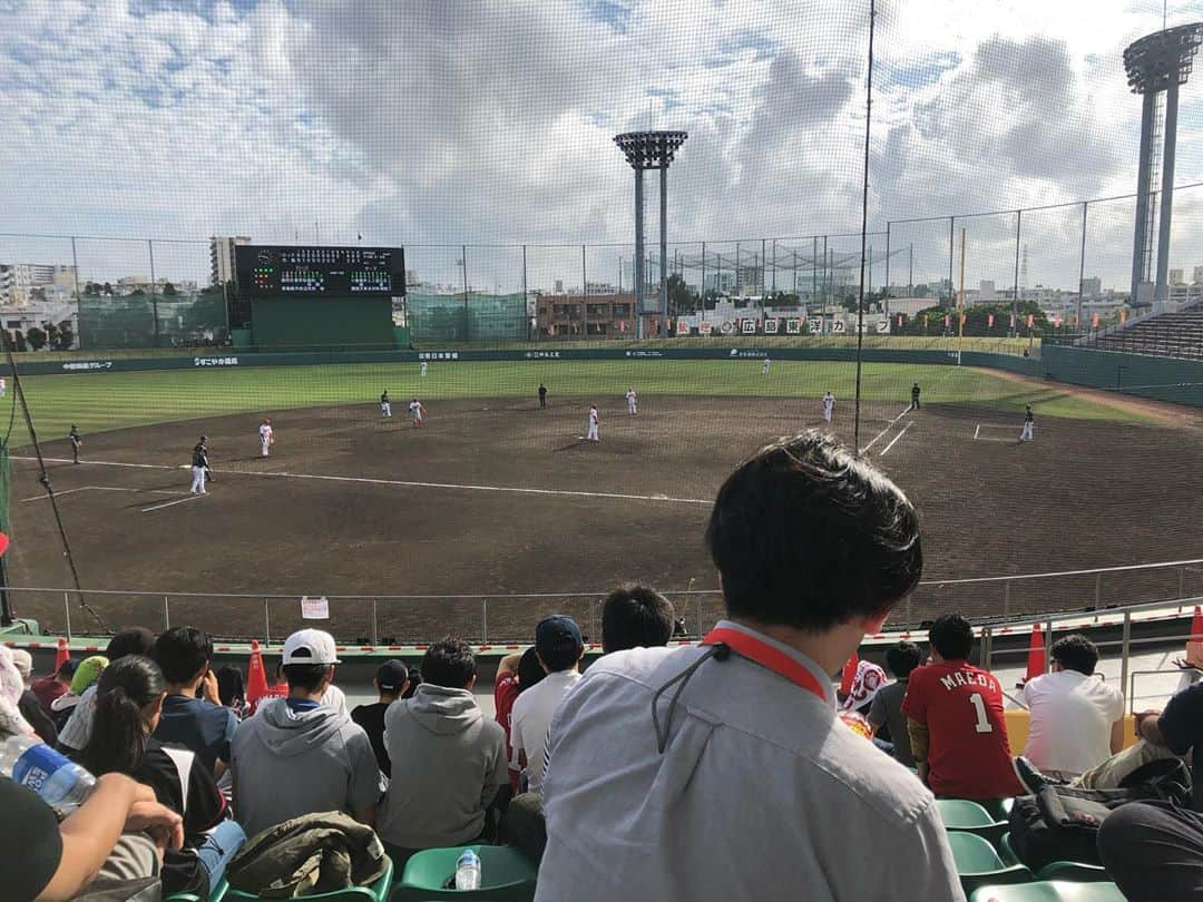 坂東亀三郎さんのインスタグラム写真 - (坂東亀三郎Instagram)「浦添が休養日(14日)だったので﻿ 他球団のキャンプを見学してきました。﻿ ﻿ 阪神タイガースからの横浜DeNAベイスターズへからの広島東洋カープ。﻿ ﻿ 千葉ロッテマリーンズとの練習試合。﻿ ﻿ #春季キャンプ #彦キャン2020 #沖縄﻿ #歌舞伎 #音羽屋 #歌舞伎役者﻿ #彦三郎 #坂東彦三郎 #九代目﻿ #歌舞伎部 #otowayabando﻿ #歌舞伎大好き #KABUKI﻿ #彦さんぽ﻿ ﻿ コメントはお気軽に📝﻿ ランダムに返信しまっせ✍️」2月15日 15時10分 - otowayabando