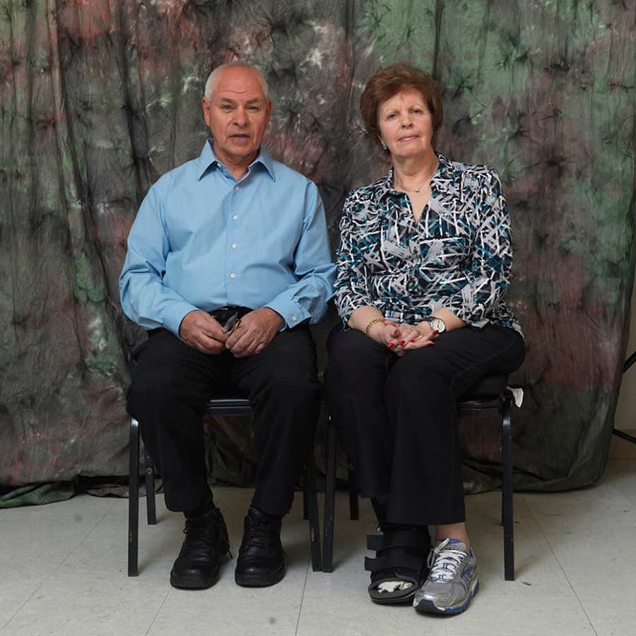 TED Talksさんのインスタグラム写真 - (TED TalksInstagram)「Cue the sobs! In 2015, New York Times Magazine photo editor Stacey Baker and photographer Alec Soth set out to catch love on film at an unexpected locale: a Nevada retirement community. “I’ve always been obsessed with how couples meet,” says Baker. “But I didn't actually think that the stories of how these couples met were all that interesting. What was more interesting was how they managed to stay together.“ Swipe through to see the enduring love of 5 couples, from their wedding days to present day. (Including one pair who kept the same photo in each of their wallets for decades. 😭😭😭) Watch the full TED Talk at the link in our bio. #ValentinesDay [Images: Alec Soth, Stacey Baker]」2月15日 6時36分 - ted