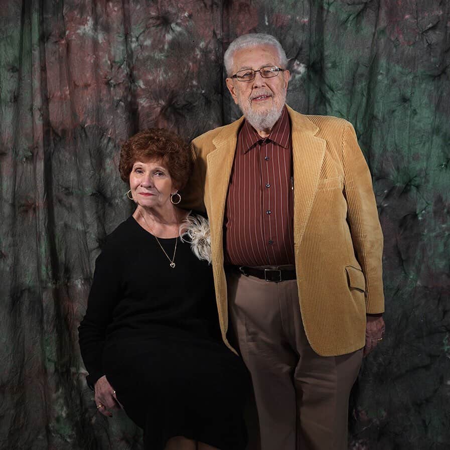 TED Talksさんのインスタグラム写真 - (TED TalksInstagram)「Cue the sobs! In 2015, New York Times Magazine photo editor Stacey Baker and photographer Alec Soth set out to catch love on film at an unexpected locale: a Nevada retirement community. “I’ve always been obsessed with how couples meet,” says Baker. “But I didn't actually think that the stories of how these couples met were all that interesting. What was more interesting was how they managed to stay together.“ Swipe through to see the enduring love of 5 couples, from their wedding days to present day. (Including one pair who kept the same photo in each of their wallets for decades. 😭😭😭) Watch the full TED Talk at the link in our bio. #ValentinesDay [Images: Alec Soth, Stacey Baker]」2月15日 6時36分 - ted