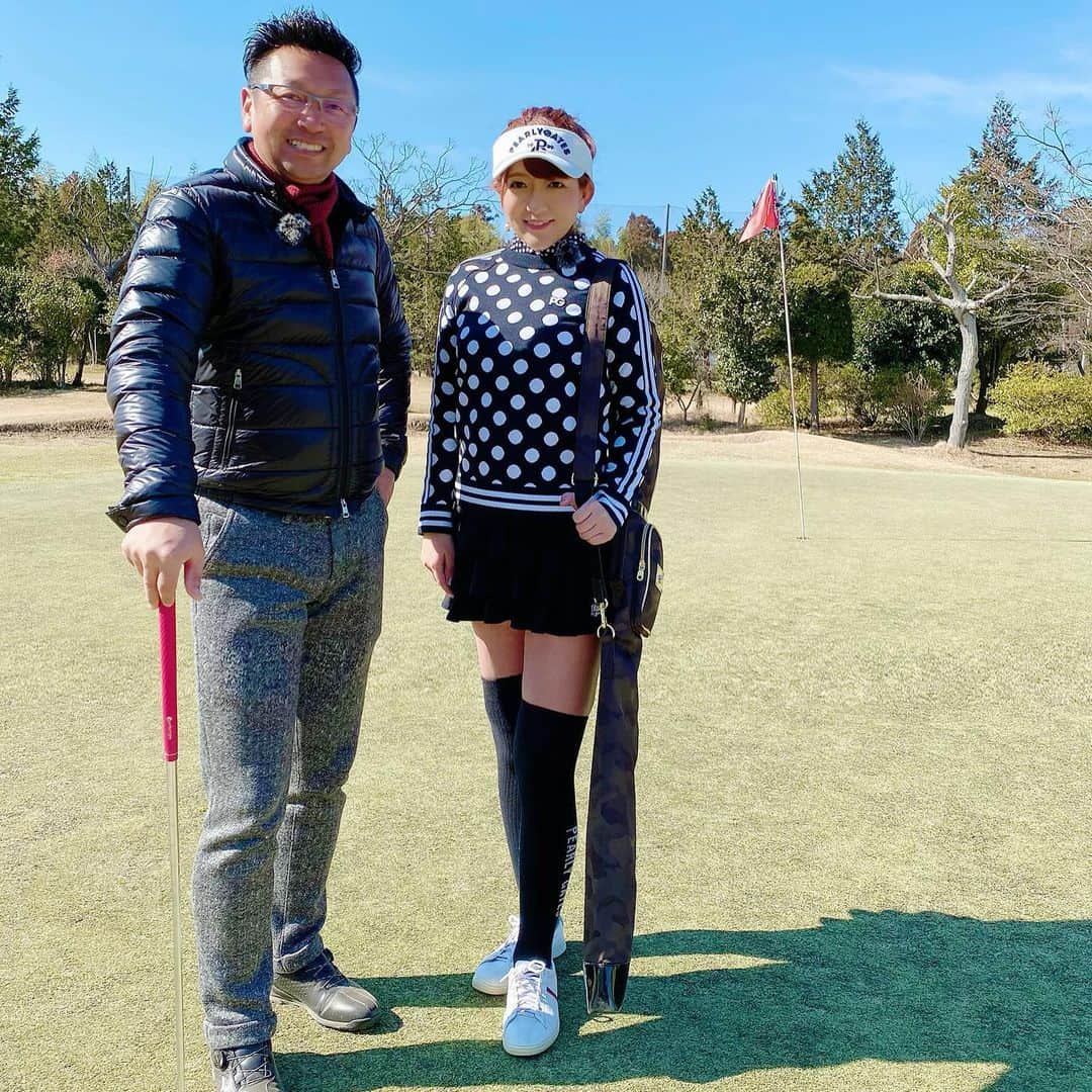 のインスタグラム：「#ゴルフのトリセツ ⛳️ロケに参加させて頂きました(*≧∀≦*) 松本哲也ティーチングプロとご一緒させていただきました⛳️ また私の出演回がアップされたらお知らせします♪ 特にバンカーショットに悩んでる方はチェックしてみてくださいね！ #ゴルフ #golf #バンカー https://m.youtube.com/channel/UCuuSP2s57AEp9EtIA4t08uQ  #キャスコ #キャスコ女子ゴルフ部 #sdn48 #ゴルファナ #ladiesgolf #golfhotties #golfbabes #golflife #golfstagram #japanesegirl #model #lovegolf #girlswhogolf #cute #golfer  #ゴルフ大好き #golfholic #高尔夫球 #골프 #ゴルフコーデ #golf #instagolf #ゴルフ女子 #golfer #golfgirl」